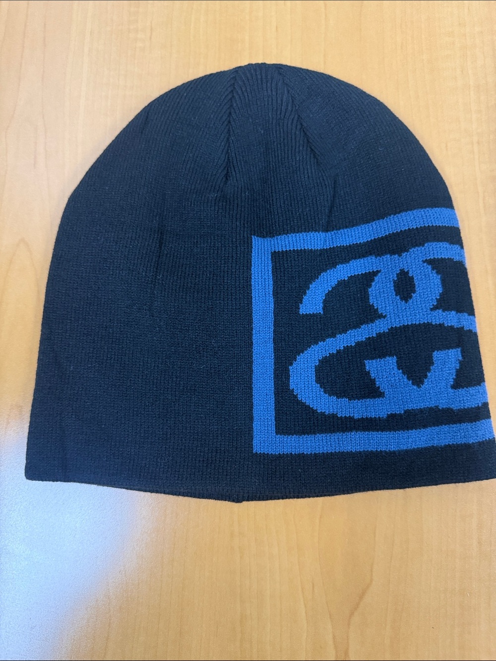 Stussy Black and Blue Logo Knit Beanie - New- no tags - Picture 2 of 4